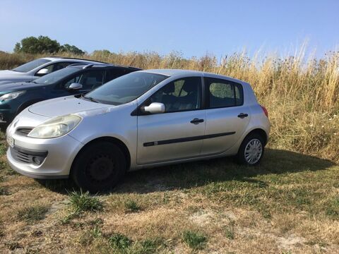 Renault Clio III Clio 1.5 dCi 85 Confort Dynamique 2006 occasion Treffiagat 29730