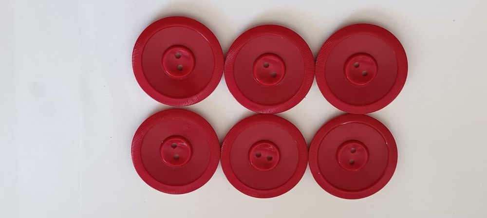 Lot Exceptionnel de 20 Boutons XXL Rouge LOT N&deg;16 
