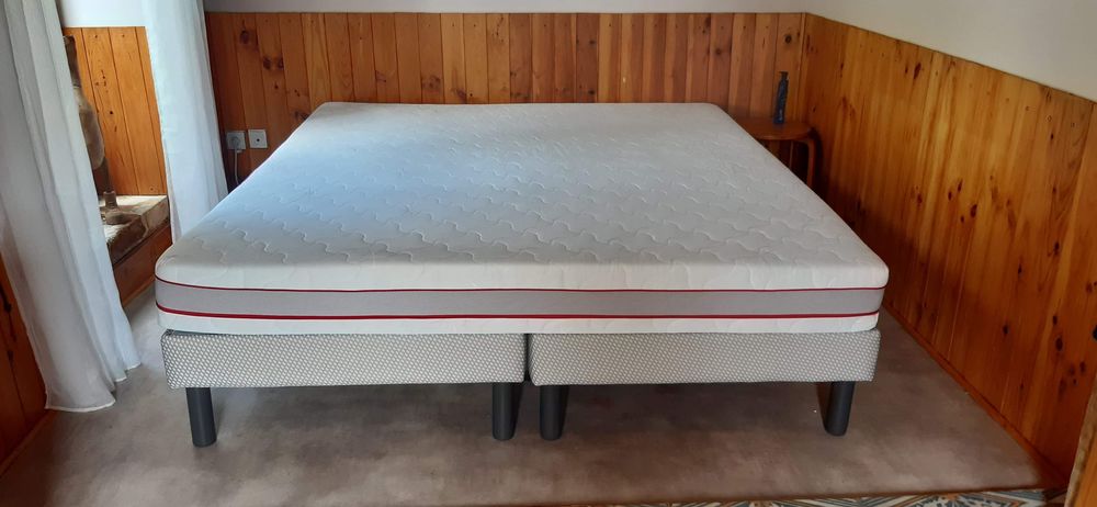 sommier 2x90x200 et matelas Meubles