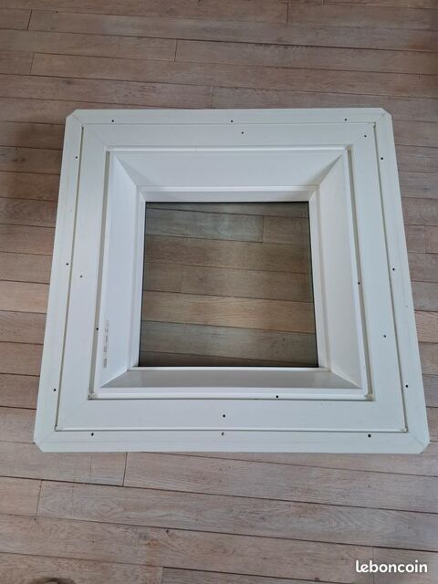 Mod�le 2 -Fen�tre coupole fixe Velux blanche toit plat 60x60 160 La Chapelle-Saint-Luc (10)