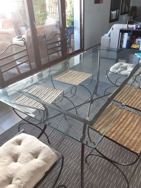 Table et chaises 250 Bordeaux (33)