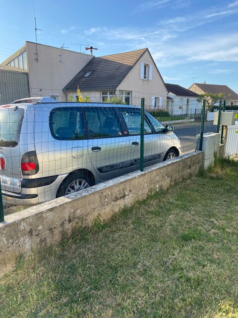 Renault espace 2.2 DCI - 115 Authentique