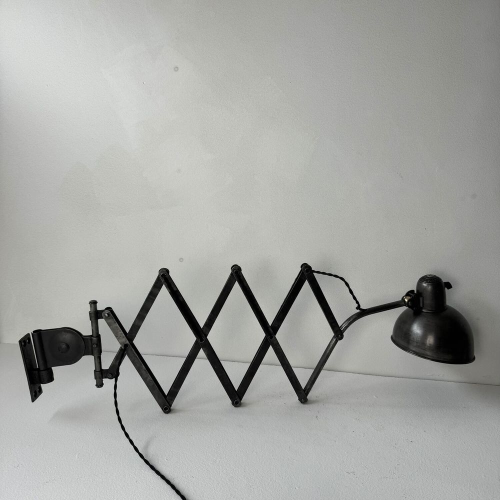 ANCIENNE LAMPE APPLIQUE ACCORDEON "&nbsp;KAISER IDELL&nbsp;" BAUHAUS
Décoration