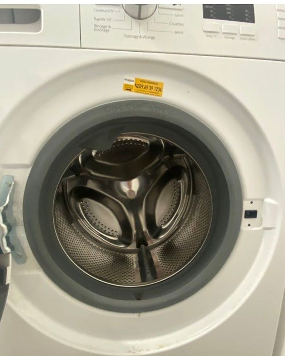 Machine &agrave; laver 6kg Whirlpool neuf Electroménager