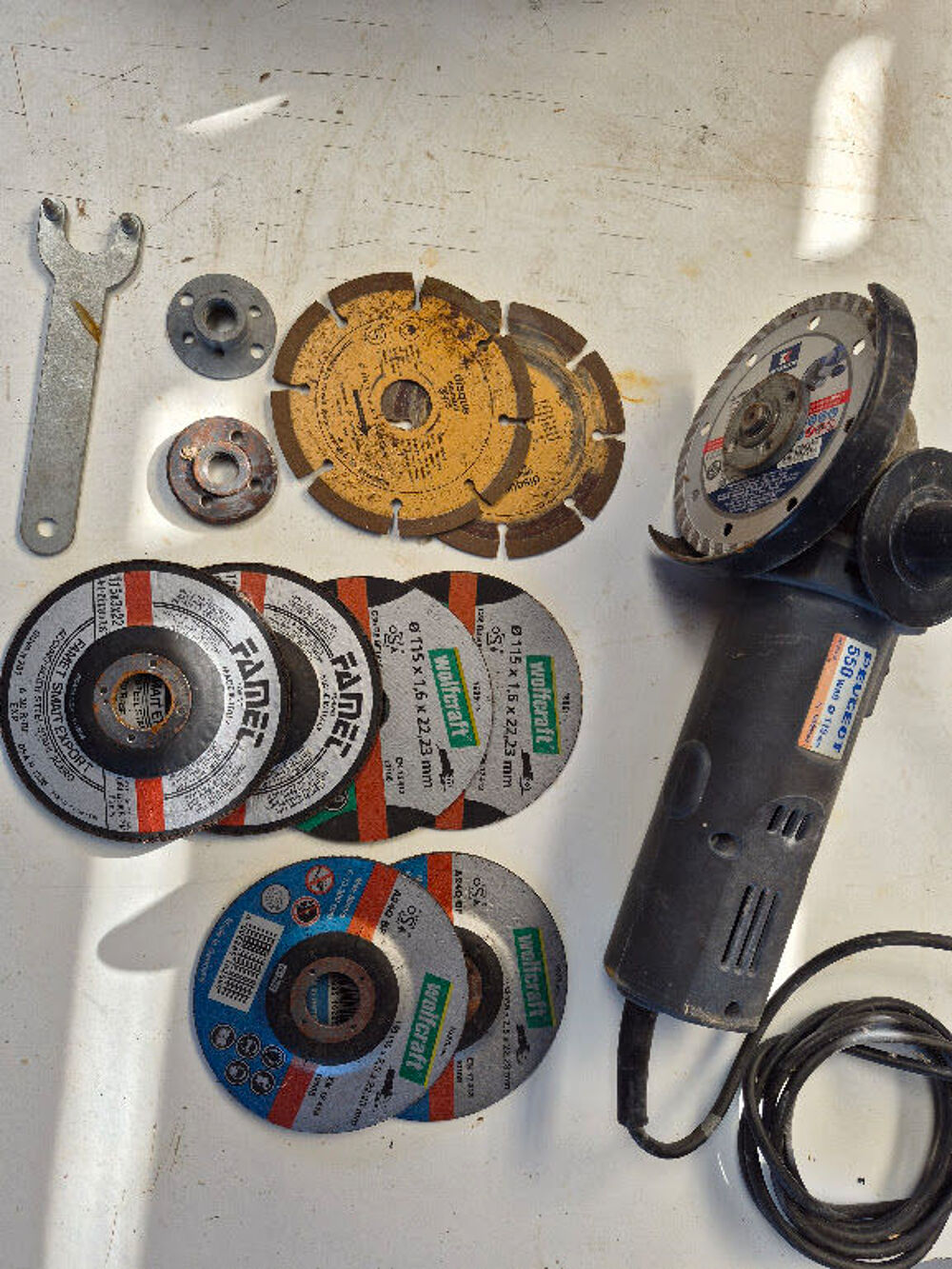 MEULEUSE A MAIN Bricolage