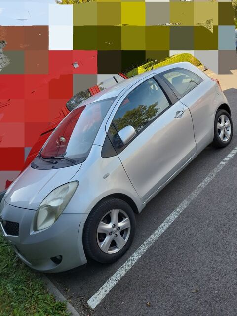 Toyota yaris 1.3 - 87 VVT-i
