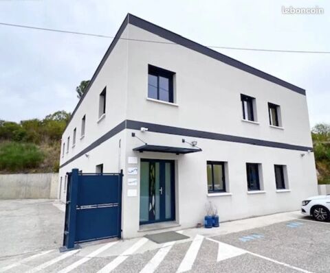 &Agrave; vendre bureau / local commercial d'une surface d'environ 270 m&sup2;, /PECHBONNIEU 2021 31140 Pechbonnieu