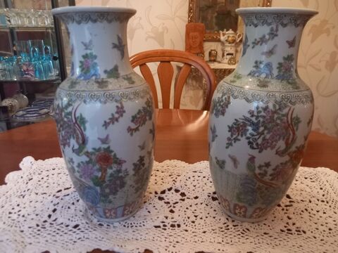 , 2 vases en cramique ( dcors styles japonnais) 10 Biscarrosse (40)