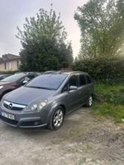 Zafira 1.9 CDTI - 120 ch FAP Cosmo Pack 2006 occasion 85290 Saint-Laurent-sur-S&egrave;vre
