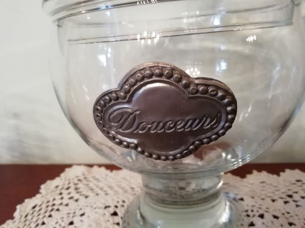 Bonbonni&egrave;re h 24cm avec plaque &eacute;tain "Douceur" Décoration