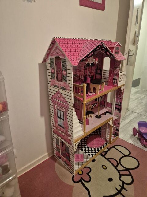 Jolie maison de Barbie 50 Romans-sur-Is�re (26)