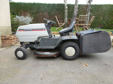 PRESTATION  TONTE AVEC TRACTEUR TONDEUSE 0 35220 Ch�teaubourg