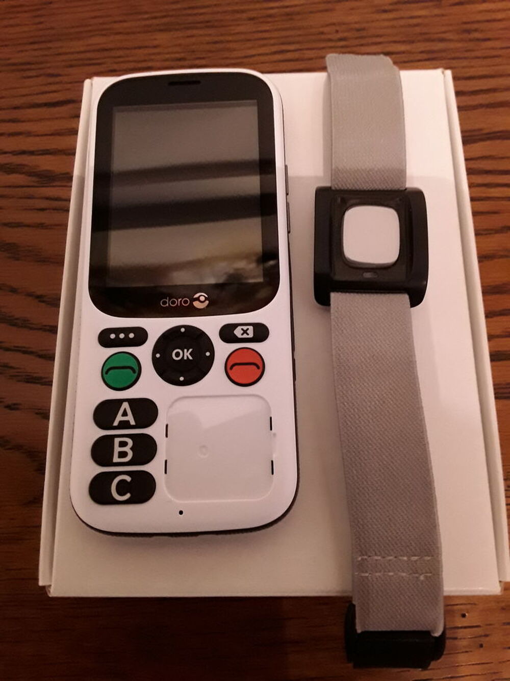 T&eacute;l&eacute;phone et montre connect&eacute;s DORO pour personne &acirc;g&eacute;e Téléphones et tablettes