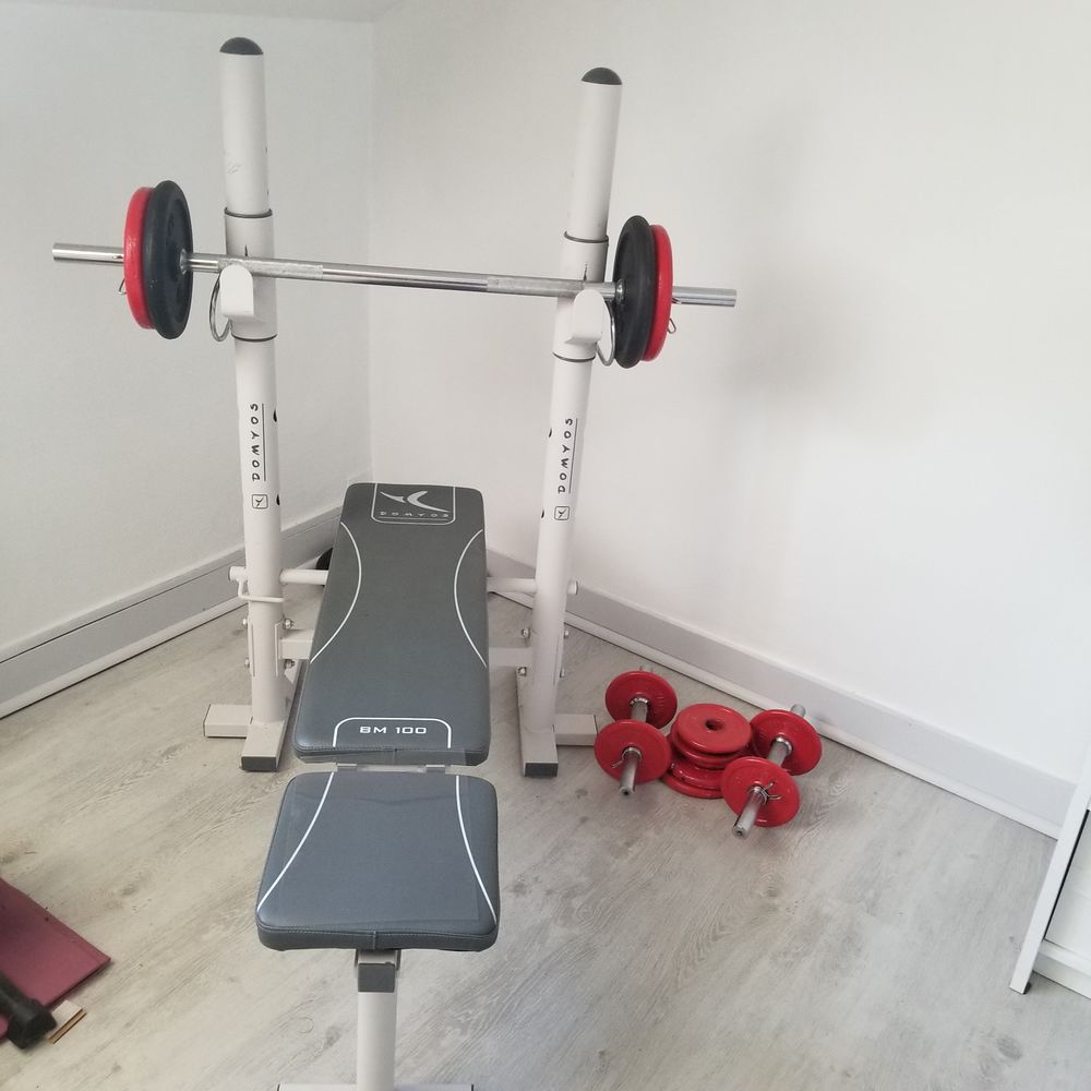 BANC DE MUSCU + BARRE + POIDS Sports