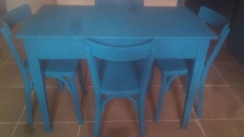 Table bureau + chaises  0 Rognes (13)