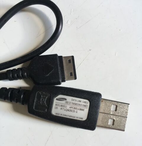 c�ble Samsung APCBS10BBE 8 Beauchamp (95)