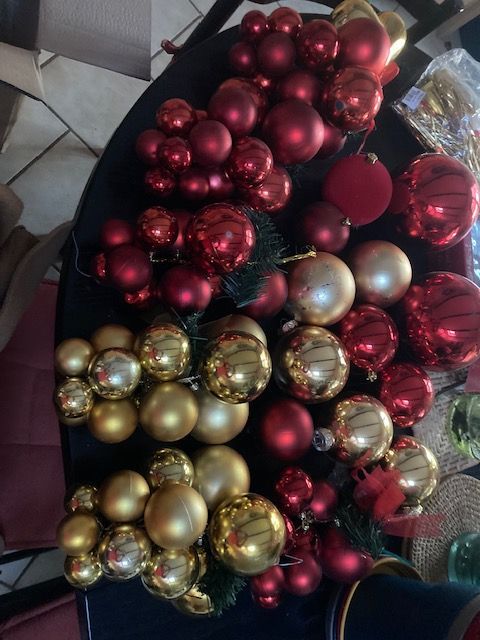 Boules de No�l de diff�rentes mati�res 15 Champenoux (54)