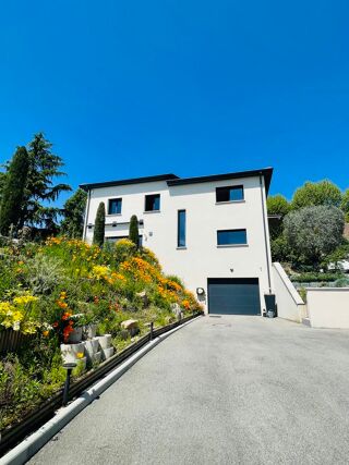  Maison � vendre 3 pi�ces 145 m�