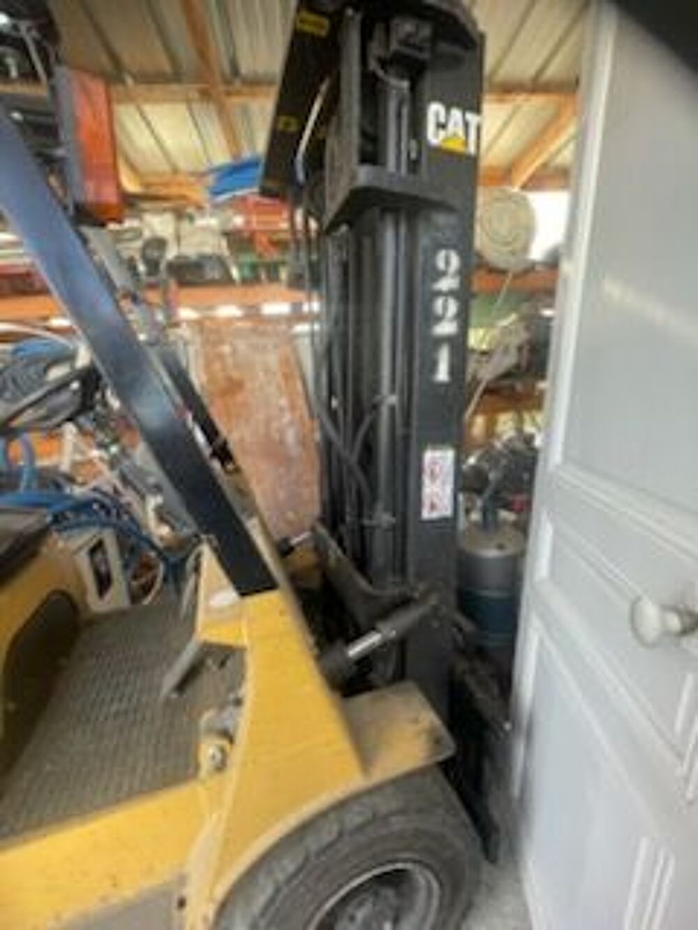 chariot &eacute;l&eacute;vateur Caterpillar GP15 gaz Bricolage