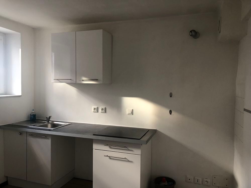 Location Appartement Appt F2 en RDV villa avec cour privée Aubenas