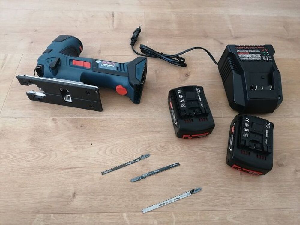 Scie sauteuse sans fil Bosch pro 18v / Livraison Bricolage