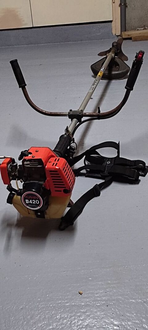 D�broussailleuse thermique 165 B�grolles-en-Mauges (49)