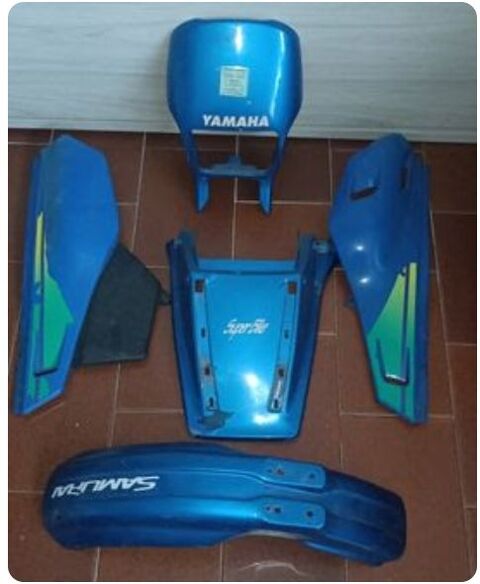 Pi&egrave;ces et &eacute;quipements Moto - Scooter - Quad Pi&egrave;ces et &eacute;quipements Moto - Scooter - Quad  occasion La Ciotat 13600