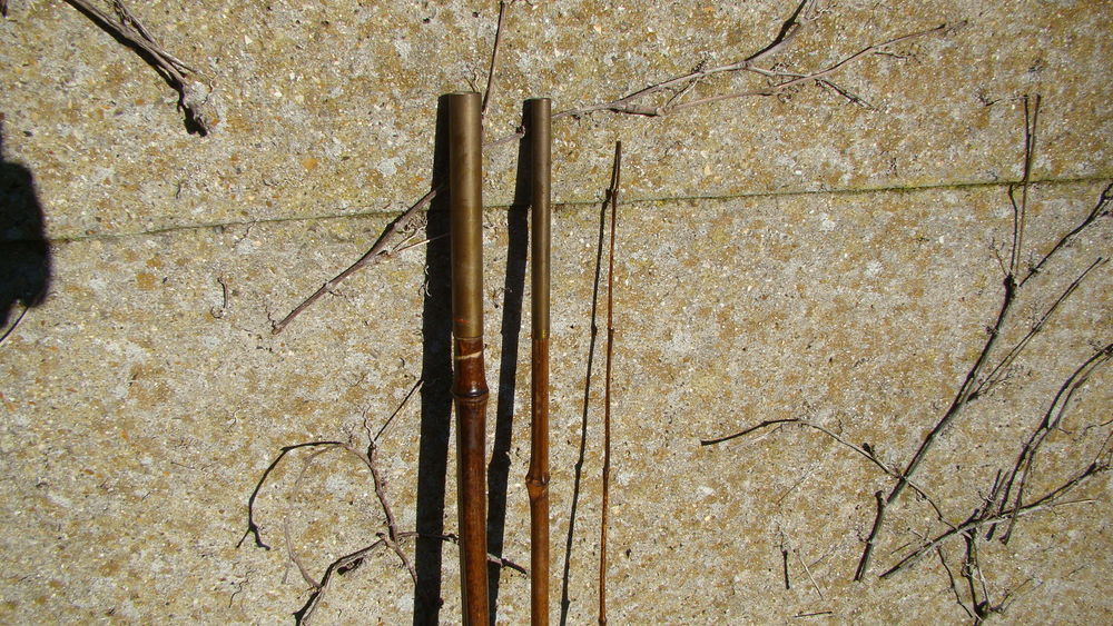 Ancienne canne &agrave; p&ecirc;che en bambou (2,90 m) ann&eacute;es 1950 
Sports