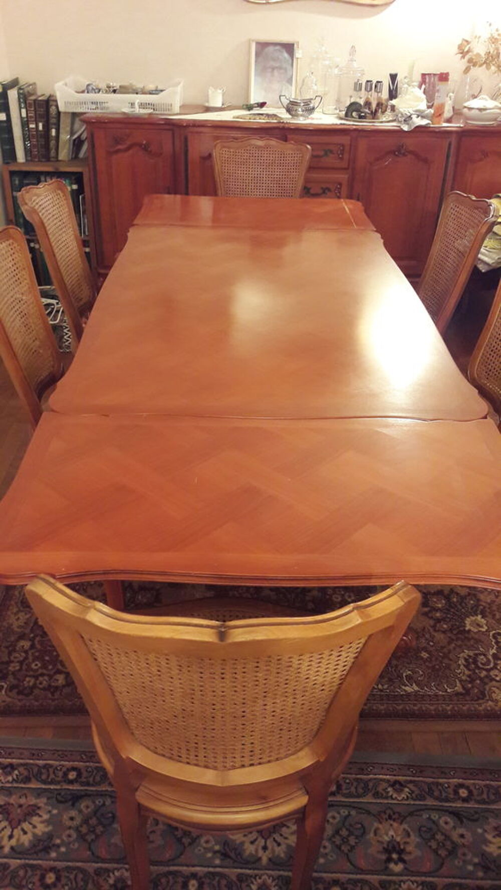Belle table en meurisier et 6 chaises Meubles