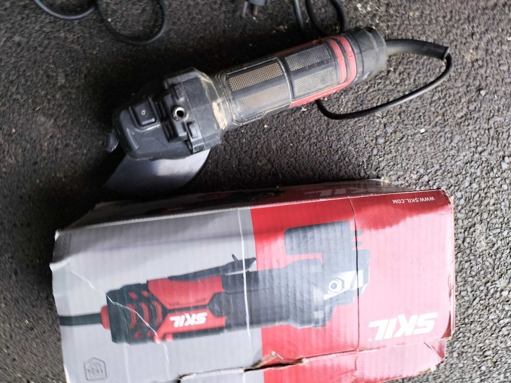 Meuleuse &eacute;lectrique. Bricolage