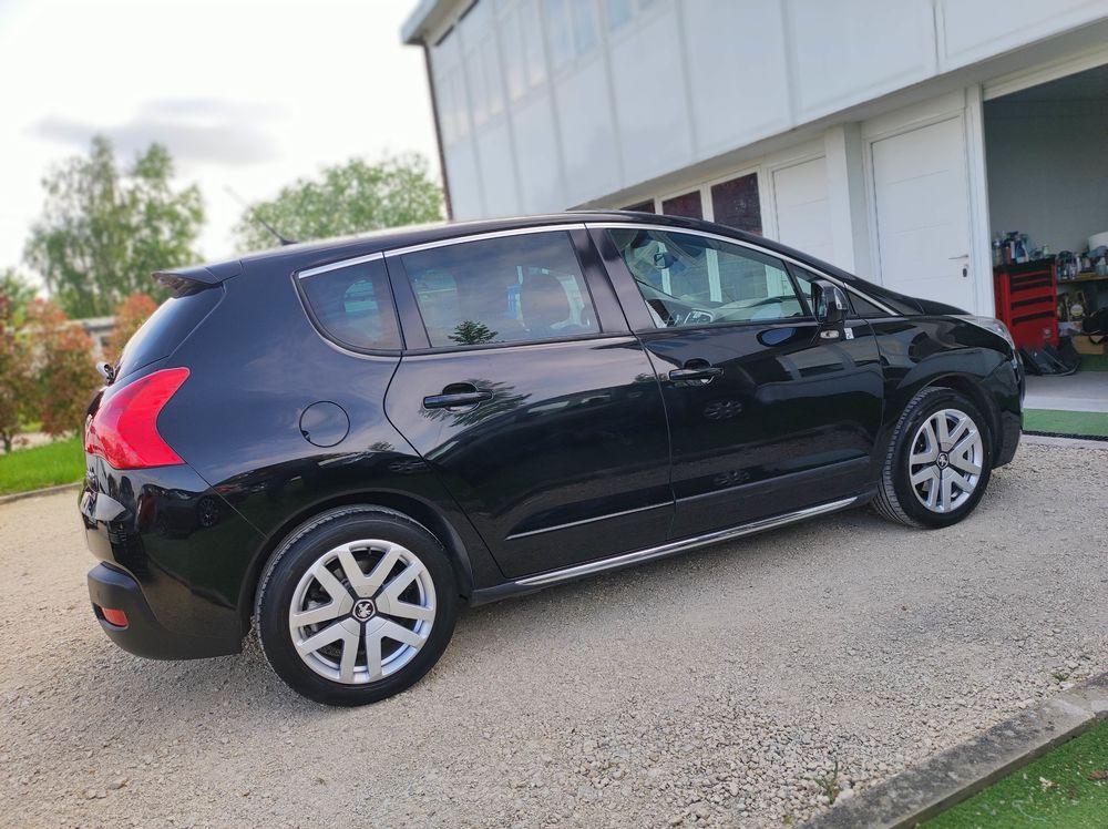 3008 HYbrid4 2.0 HDi 163ch FAP BMP6 + Electric 37ch 2013 occasion 78390 Bois-d'Arcy