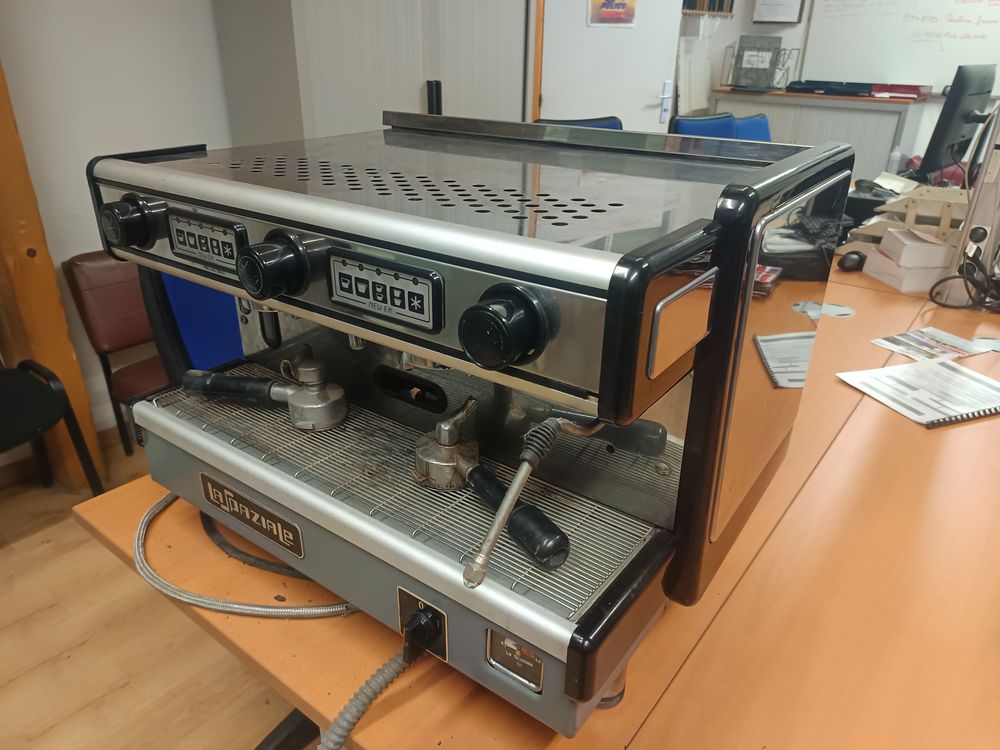 Machine expresso la spaziale Electroménager