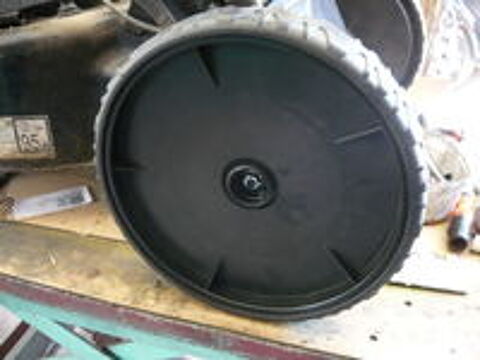  tondeuse grande roue mc culloch 