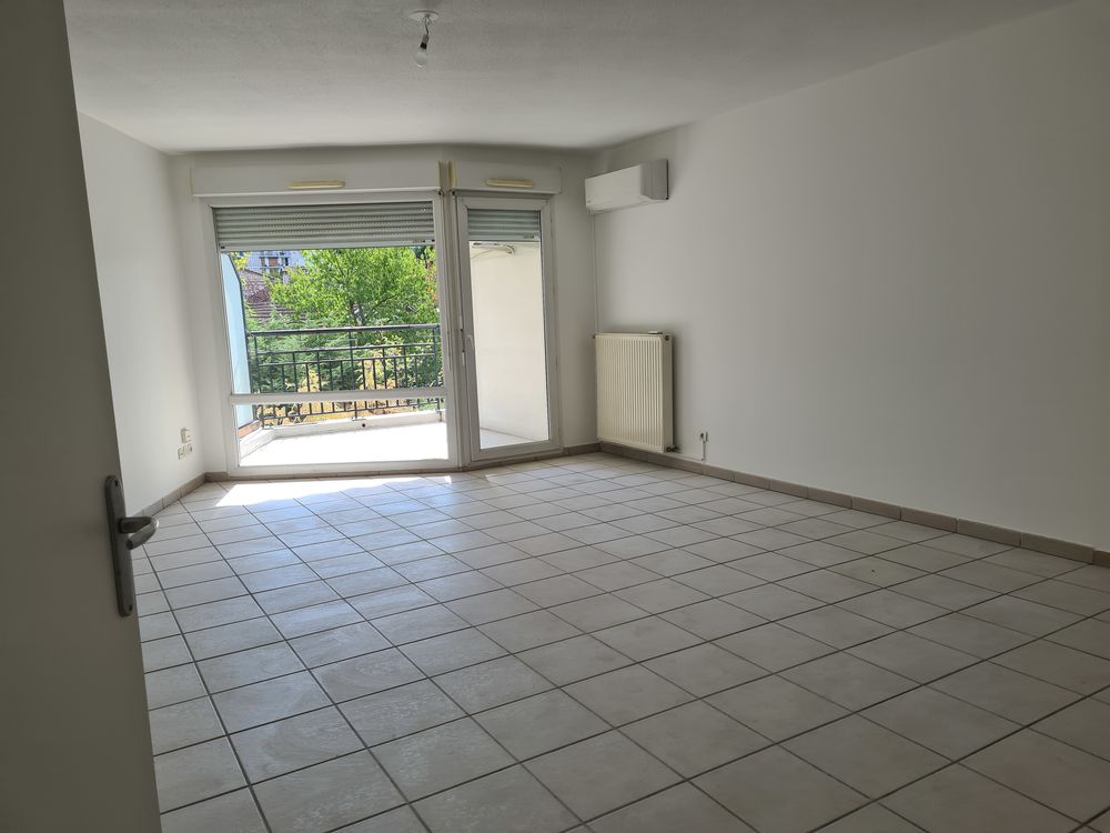 Location Appartement T3 DE 73M2 PROCHE METRO CUSSET A VILLEURBANNE Villeurbanne