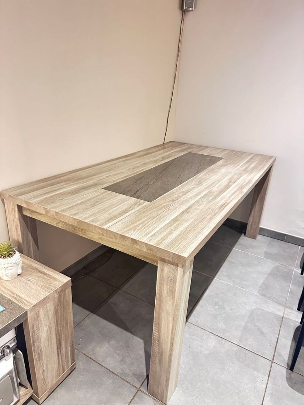 ma table de salle &agrave; manger huit personnes Meubles