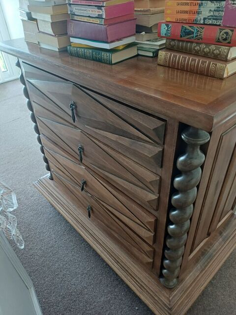 Commode style Louis XIII Saint-Jory (31)