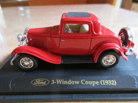 voiture ford 3 window coup 1932 8 Grenoble (38)