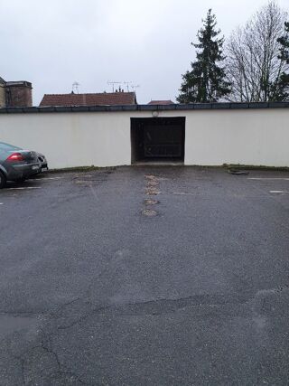 Parking / Garage à louer 14 m²