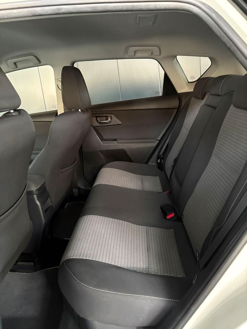 Auris Hybride Pro 136h Tendance Business occasion 33560 Carbon-Blanc
