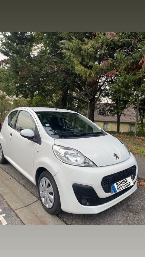 Peugeot 107 2012 1.0E 68CH (économique)