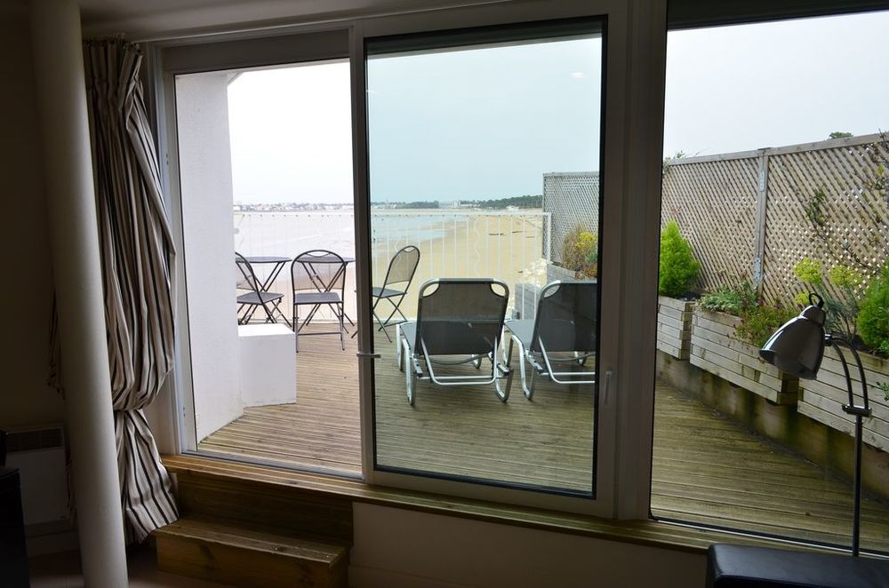   SUPERBE T1Bis en direct sur la plage Magnifique Vue Poitou-Charentes, Saint-Georges-de-Didonne (17110)
