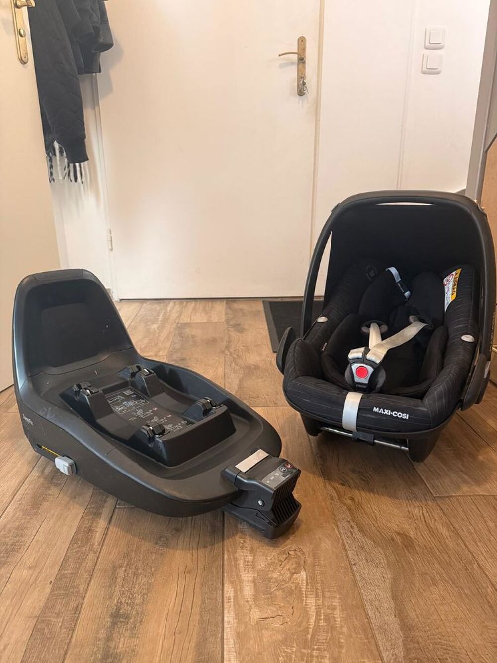 COSY ET ISOFIX Puériculture