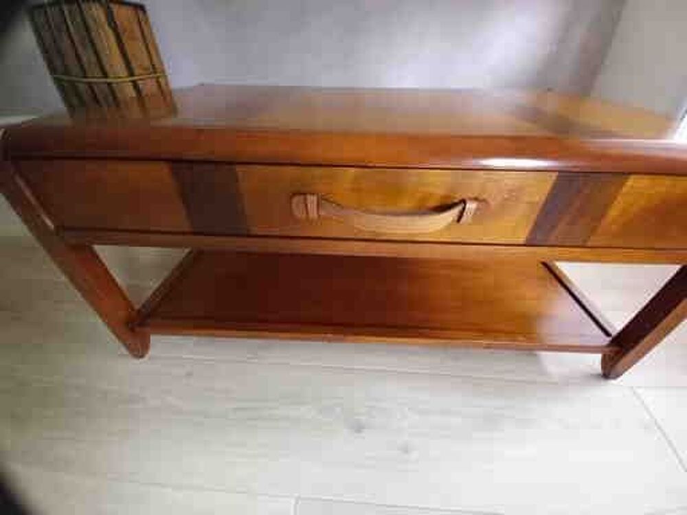 TABLE DE SALON Meubles