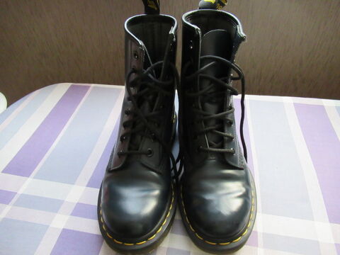 Boots 1460 Dr Martens taille 36 89 Cernay (68)