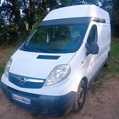 Opel Vivaro VIVARO CA 2900 M1 2.0 CDTI 115 2008 occasion Terves 79300