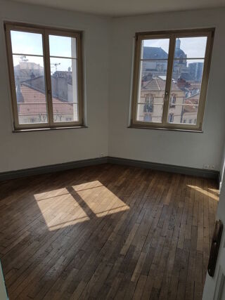  Appartement à louer 2 pièces 47 m²