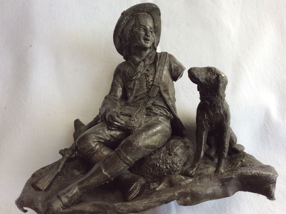 Statuette ancienne &eacute;tain plomb moul&eacute; soldat mutil&eacute; et chien Décoration