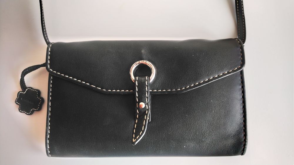 Pochette cuire marque Lancel Maroquinerie
