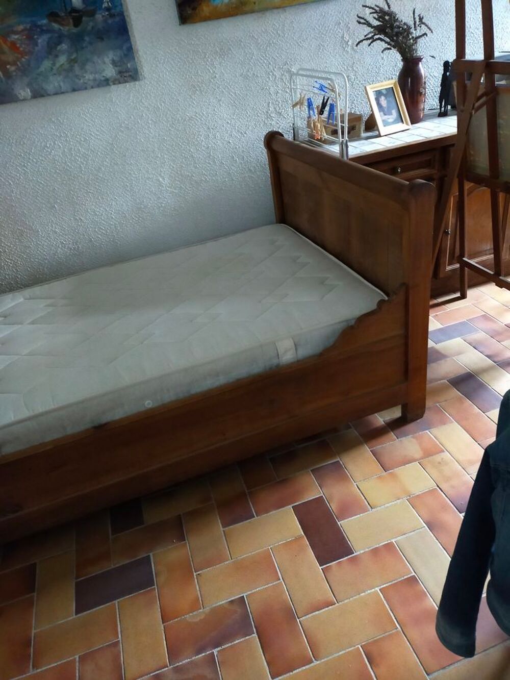 lit( 120*180)+ sommier+matelas Meubles