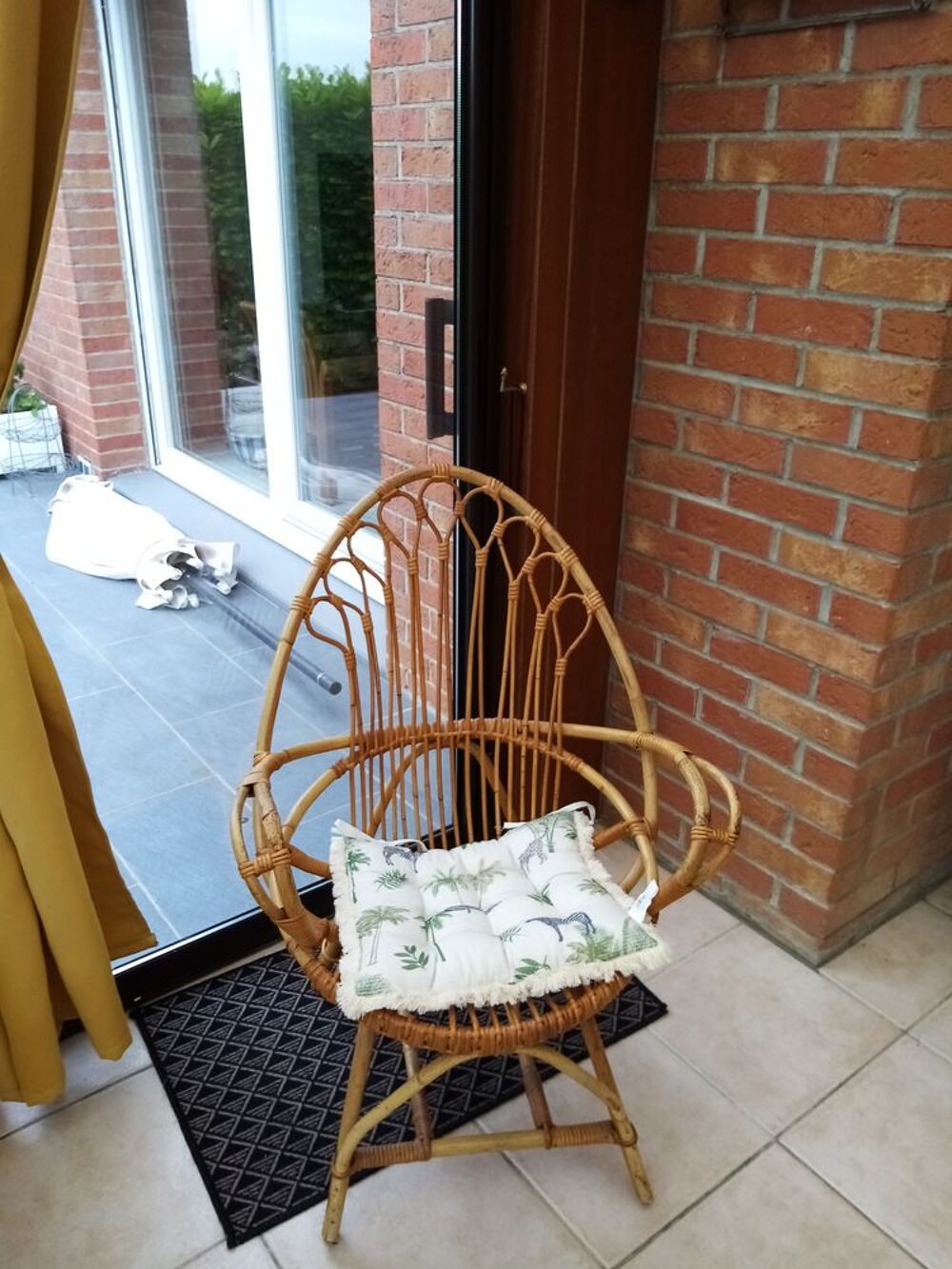 Diverses chaises..... A emporter. Meubles